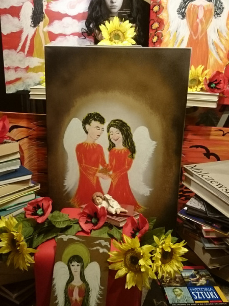 Sleeveface - Portret z książką. Wyniki konkursu zorganizowanego przez ZSZiO (FOTO)