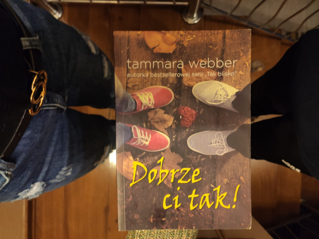 Sleeveface - Portret z książką. Wyniki konkursu zorganizowanego przez ZSZiO (FOTO)