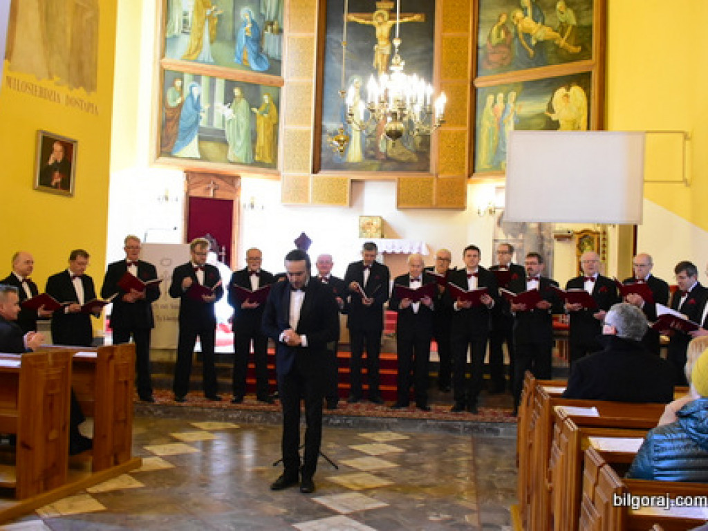 Pieśni Pasyjne i Pokutne w wykonaniu chórów zabrzmiały w Korytkowie Dużym (FOTO)
