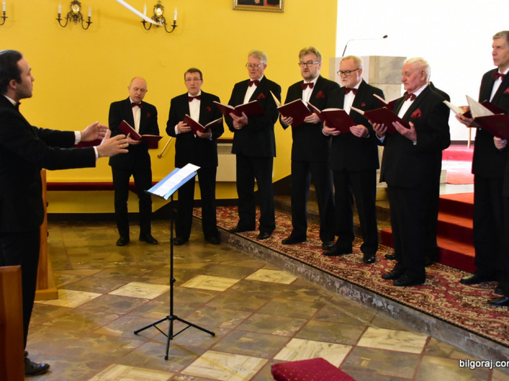 Pieśni Pasyjne i Pokutne w wykonaniu chórów zabrzmiały w Korytkowie Dużym (FOTO)