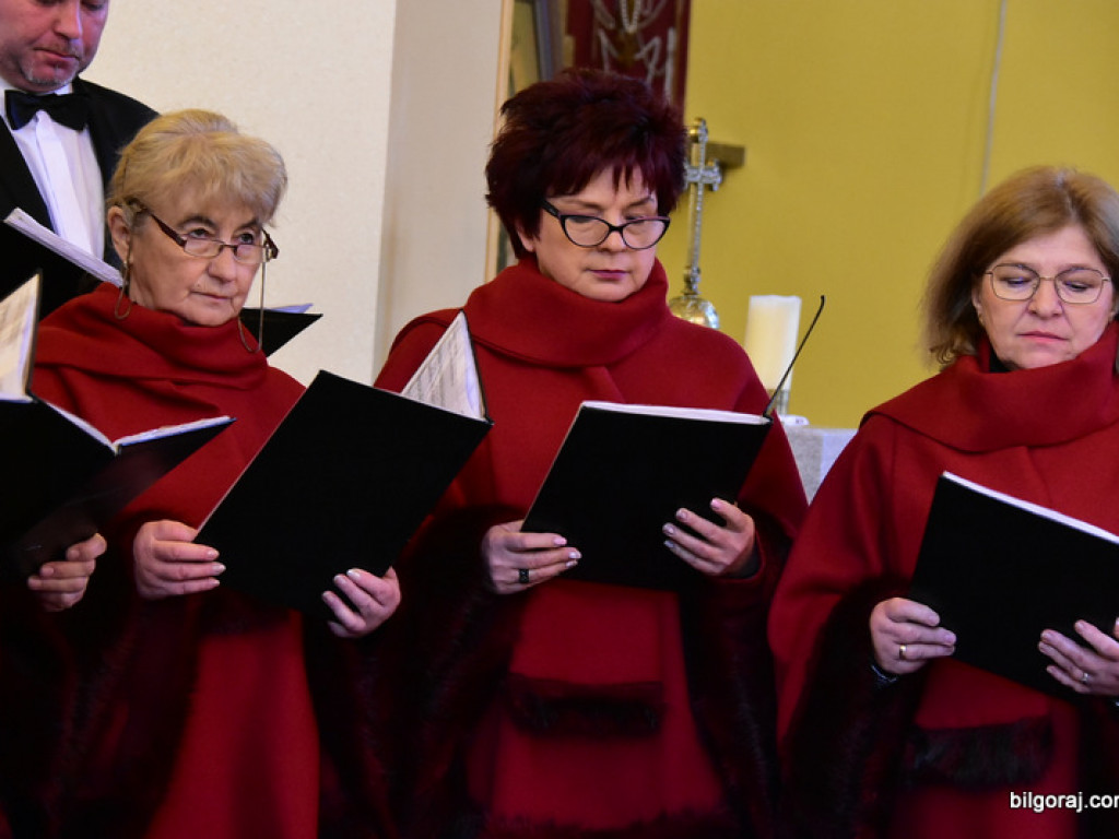 Pieśni Pasyjne i Pokutne w wykonaniu chórów zabrzmiały w Korytkowie Dużym (FOTO)