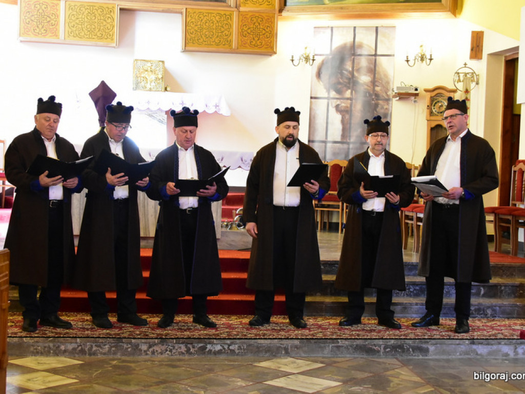 Pieśni Pasyjne i Pokutne w wykonaniu chórów zabrzmiały w Korytkowie Dużym (FOTO)