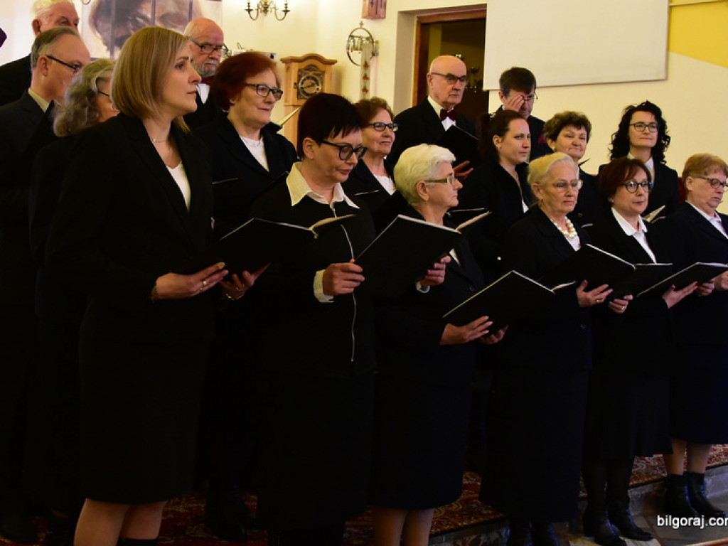 Pieśni Pasyjne i Pokutne w wykonaniu chórów zabrzmiały w Korytkowie Dużym (FOTO)