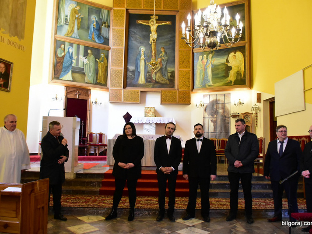 Pieśni Pasyjne i Pokutne w wykonaniu chórów zabrzmiały w Korytkowie Dużym (FOTO)