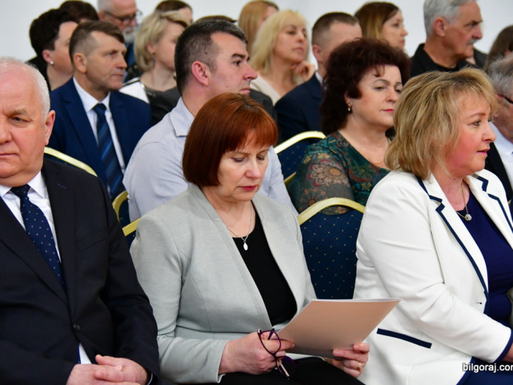 W Chmielku oddano do użytku nowa halę sportową (FOTO)