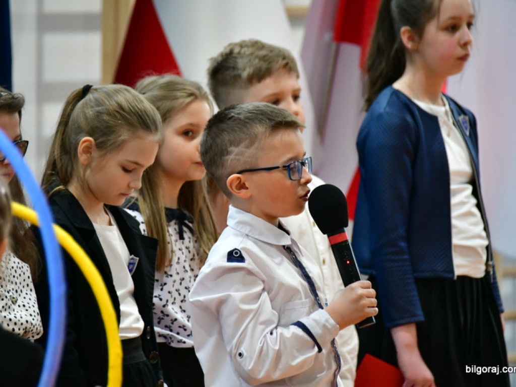 W Chmielku oddano do użytku nowa halę sportową (FOTO)
