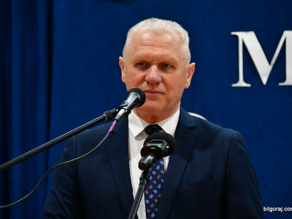 W Chmielku oddano do użytku nowa halę sportową (FOTO)