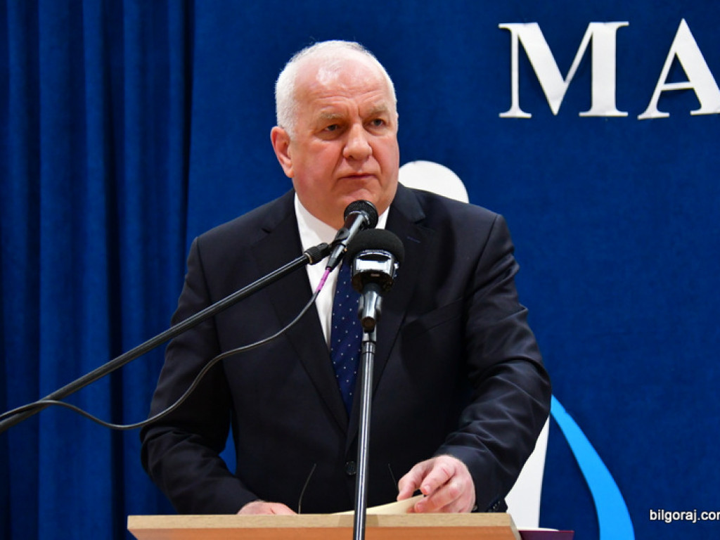 W Chmielku oddano do użytku nowa halę sportową (FOTO)