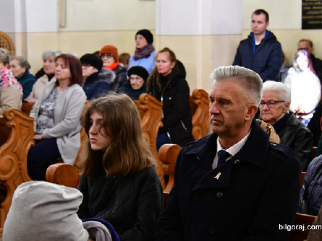 Uczczono ofiary mordu katyńskiego i katastrofy smoleńskiej