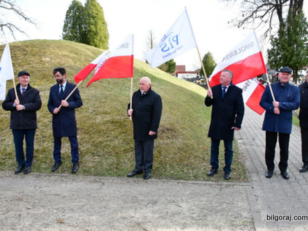 Uczczono ofiary mordu katyńskiego i katastrofy smoleńskiej
