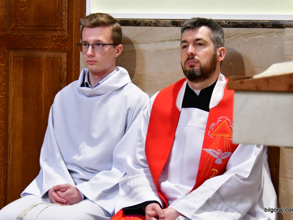 Wielki Piątek, dzień Męki i Śmierci Chrystusa (FOTO)