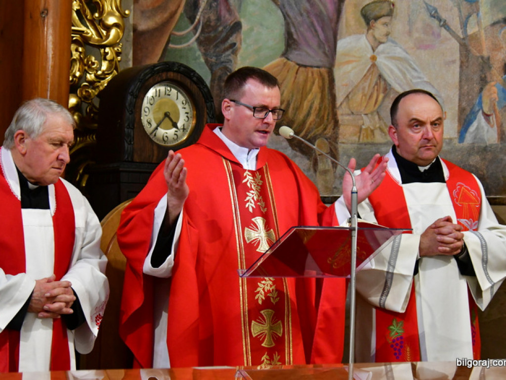 Wielki Piątek, dzień Męki i Śmierci Chrystusa (FOTO)