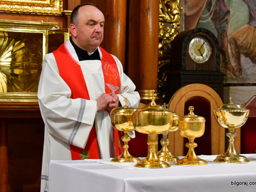 Wielki Piątek, dzień Męki i Śmierci Chrystusa (FOTO)