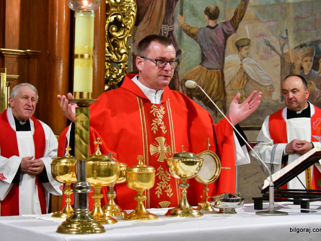 Wielki Piątek, dzień Męki i Śmierci Chrystusa (FOTO)