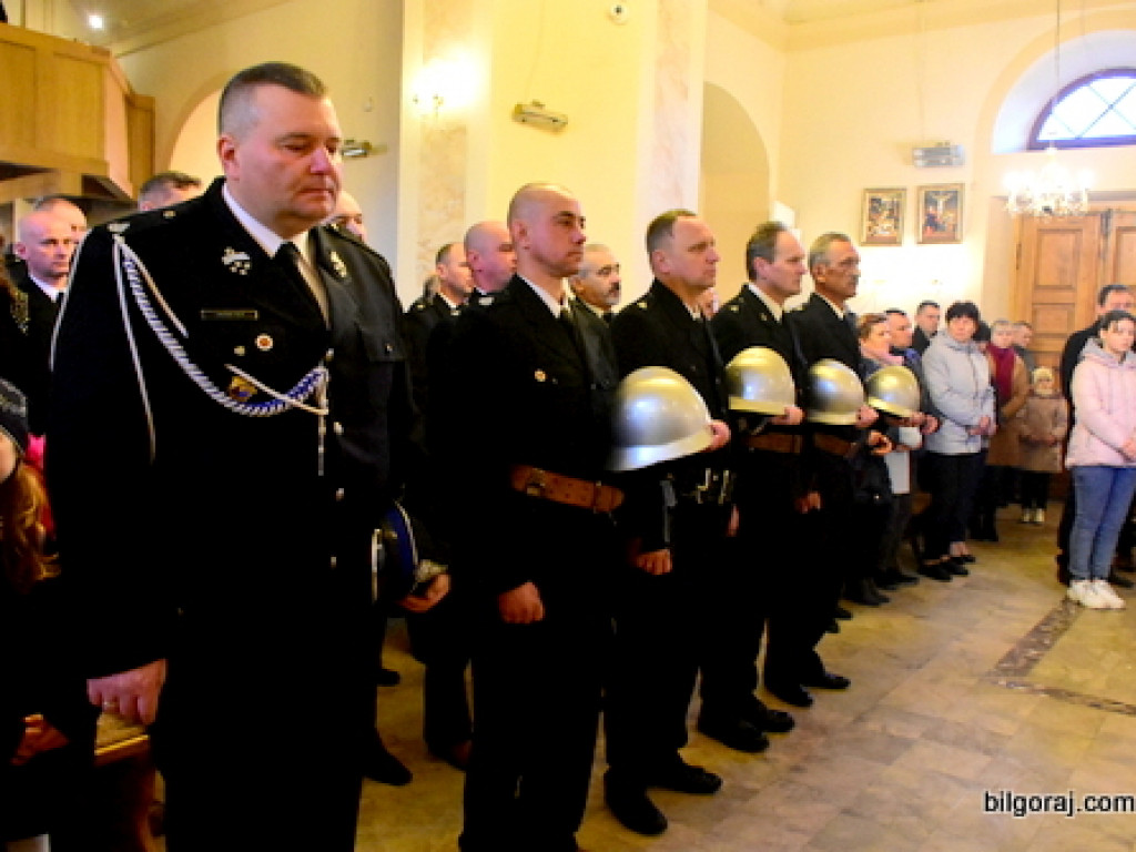 Zwyczaje wielkanocne, straż u Grobu Pańskiego i zapłata jajkami