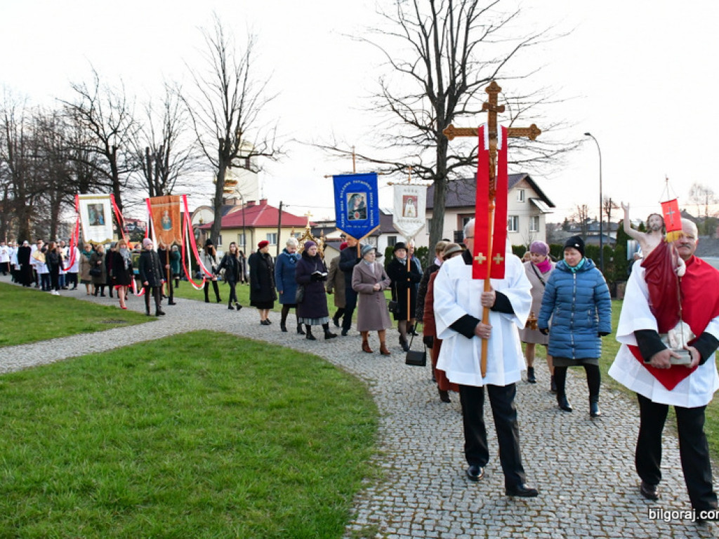 Chrystus Zmartwychwstał! Rezurekcja (FOTO)