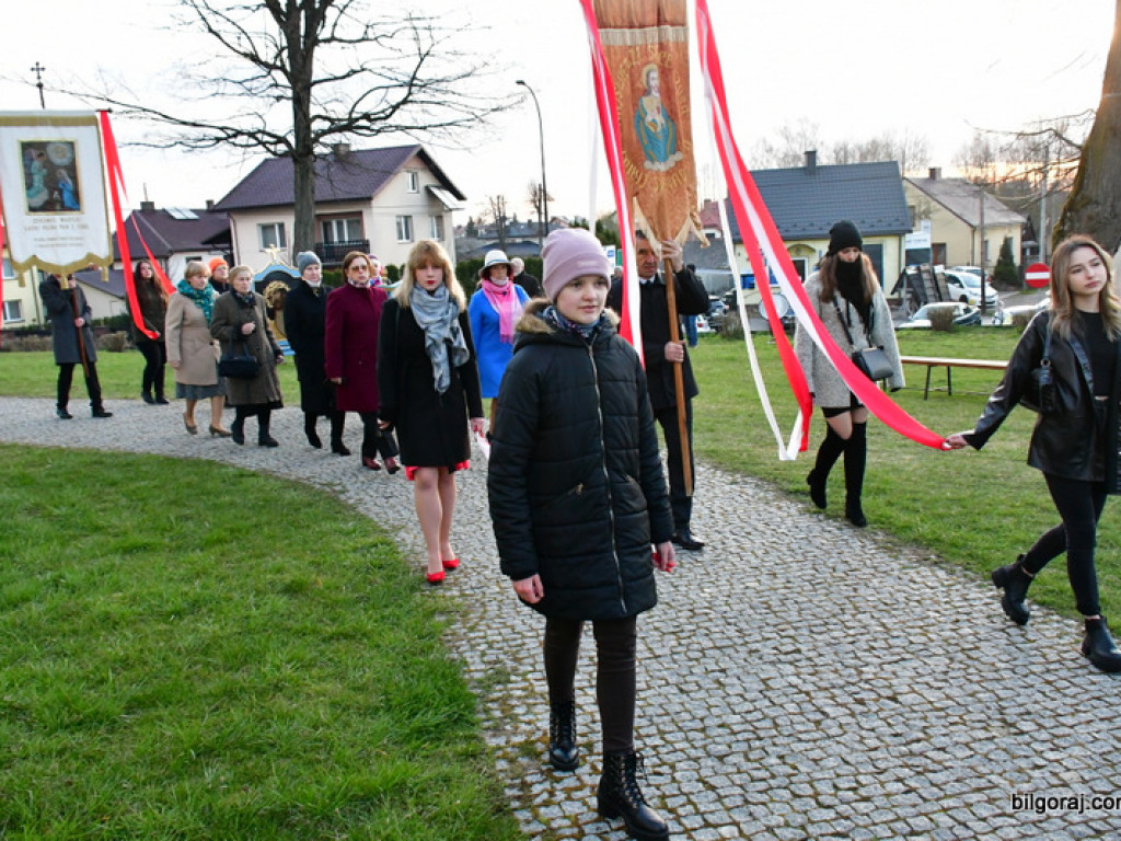 Chrystus Zmartwychwstał! Rezurekcja (FOTO)