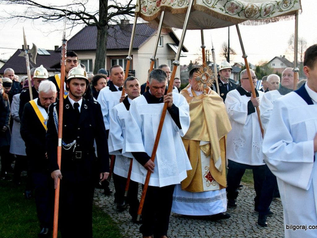 Chrystus Zmartwychwstał! Rezurekcja (FOTO)
