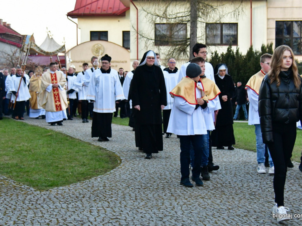Chrystus Zmartwychwstał! Rezurekcja (FOTO)