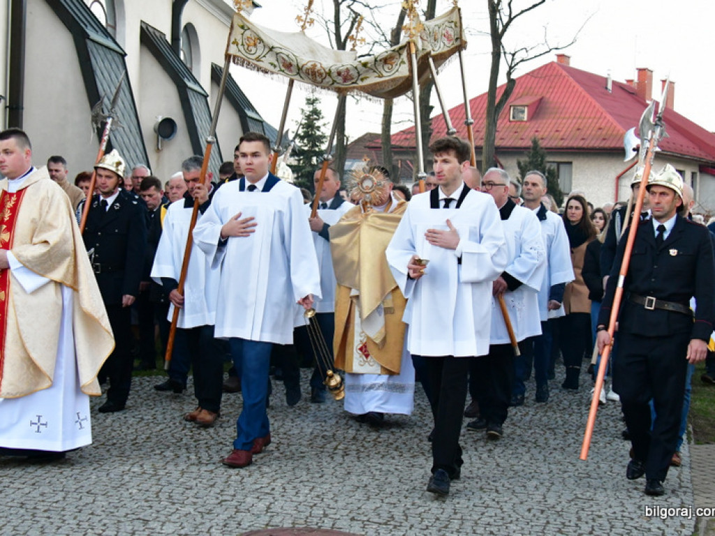 Chrystus Zmartwychwstał! Rezurekcja (FOTO)