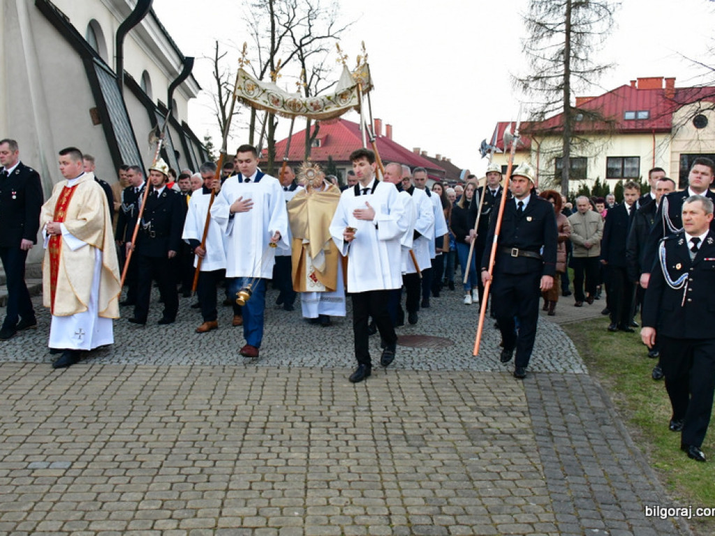 Chrystus Zmartwychwstał! Rezurekcja (FOTO)