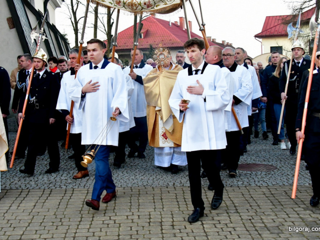 Chrystus Zmartwychwstał! Rezurekcja (FOTO)
