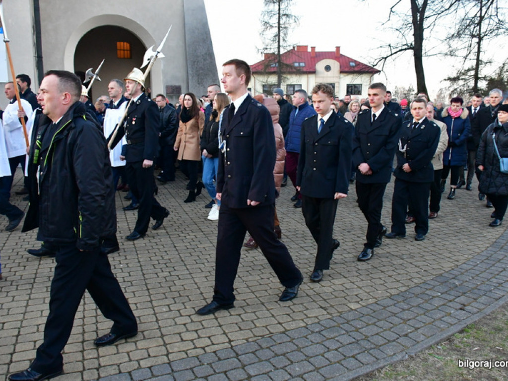 Chrystus Zmartwychwstał! Rezurekcja (FOTO)