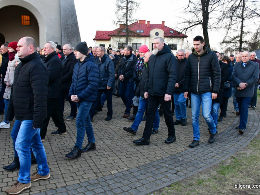 Chrystus Zmartwychwstał! Rezurekcja (FOTO)
