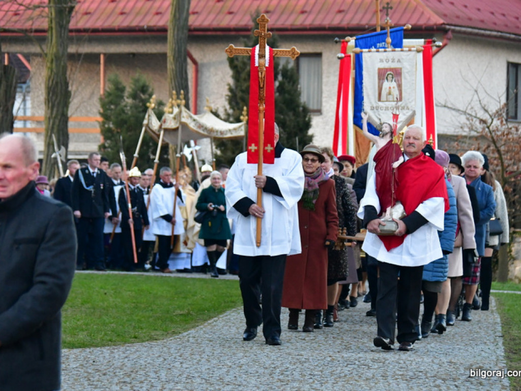 Chrystus Zmartwychwstał! Rezurekcja (FOTO)