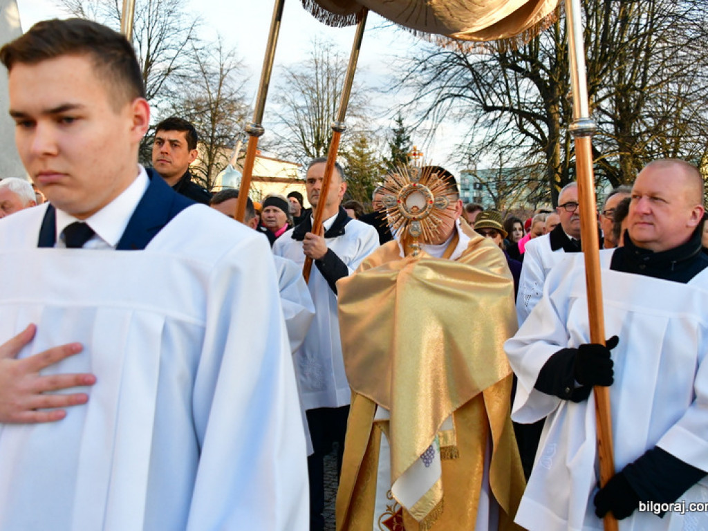 Chrystus Zmartwychwstał! Rezurekcja (FOTO)