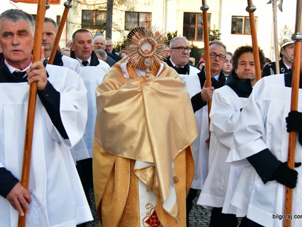 Chrystus Zmartwychwstał! Rezurekcja (FOTO)