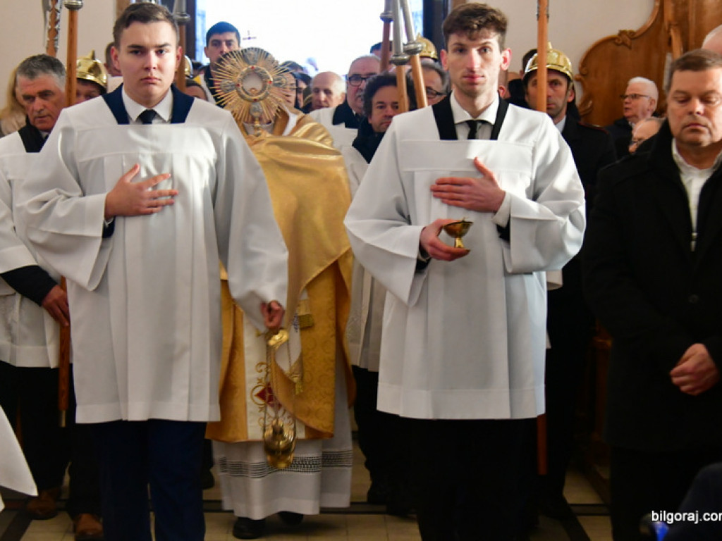 Chrystus Zmartwychwstał! Rezurekcja (FOTO)