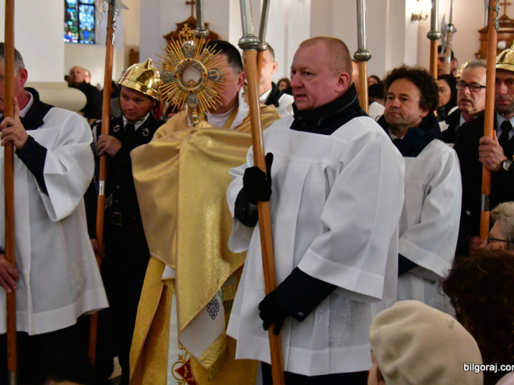 Chrystus Zmartwychwstał! Rezurekcja (FOTO)