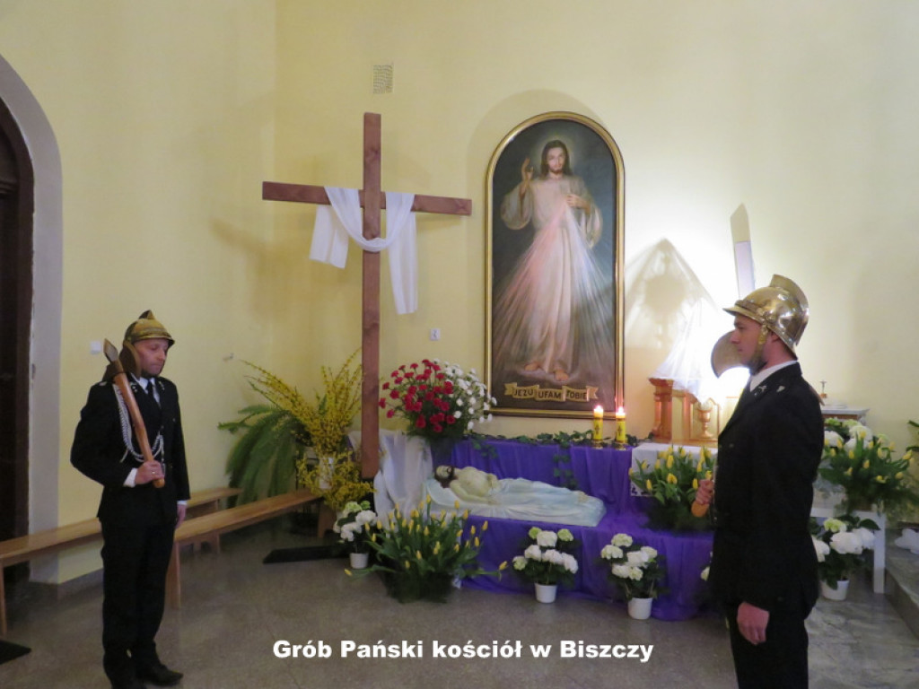 Ciemnice i Groby Pańskie w kościołach powiatu biłgorajskiego (FOTO)