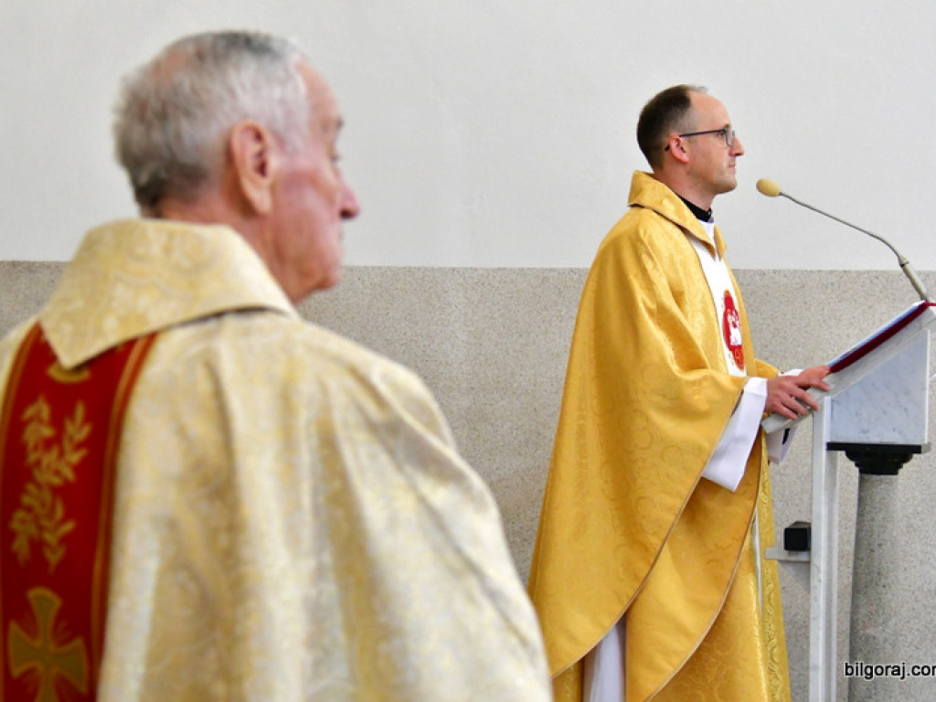 Monstrancja Królowa Pokoju w biłgorajskim sanktuarium św. Marii Magdaleny (FOTO)