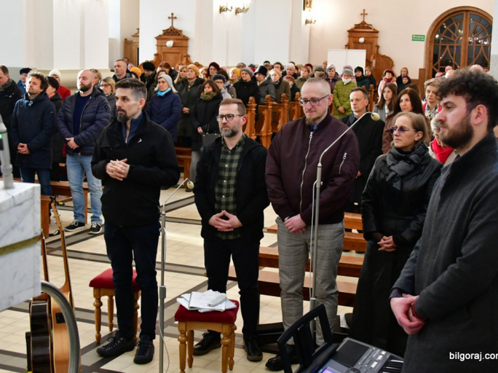 Monstrancja Królowa Pokoju w biłgorajskim sanktuarium św. Marii Magdaleny (FOTO)