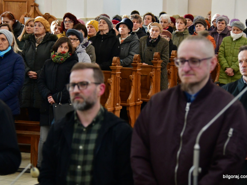 Monstrancja Królowa Pokoju w biłgorajskim sanktuarium św. Marii Magdaleny (FOTO)