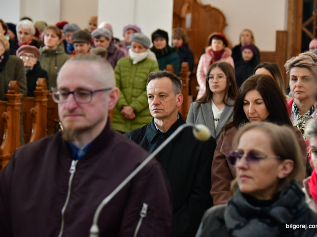 Monstrancja Królowa Pokoju w biłgorajskim sanktuarium św. Marii Magdaleny (FOTO)