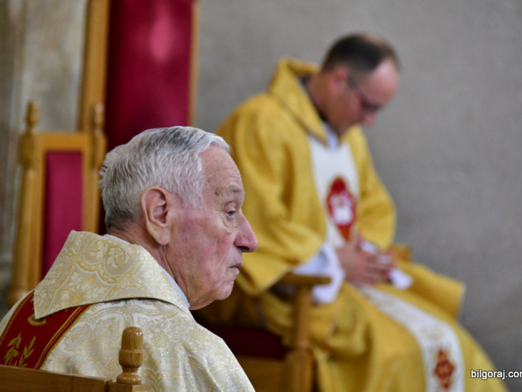 Monstrancja Królowa Pokoju w biłgorajskim sanktuarium św. Marii Magdaleny (FOTO)
