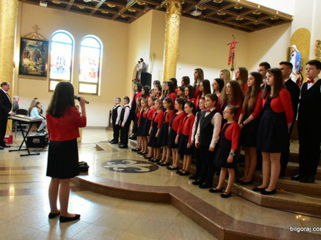 Koncert pieśni wielkanocnych w kościele św. Jana Pawła II (FOTO)