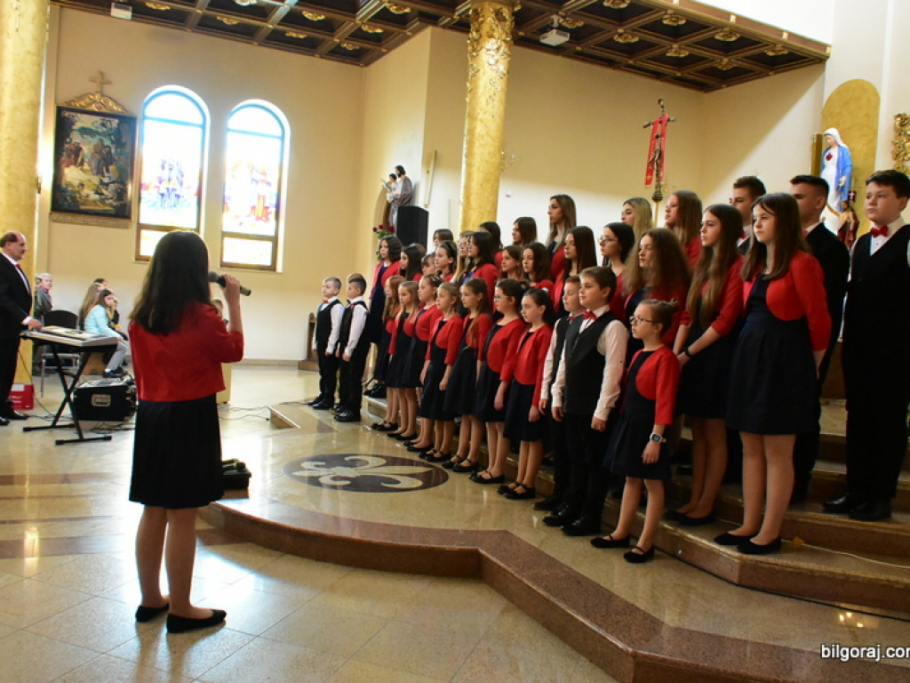 Koncert pieśni wielkanocnych w kościele św. Jana Pawła II (FOTO)