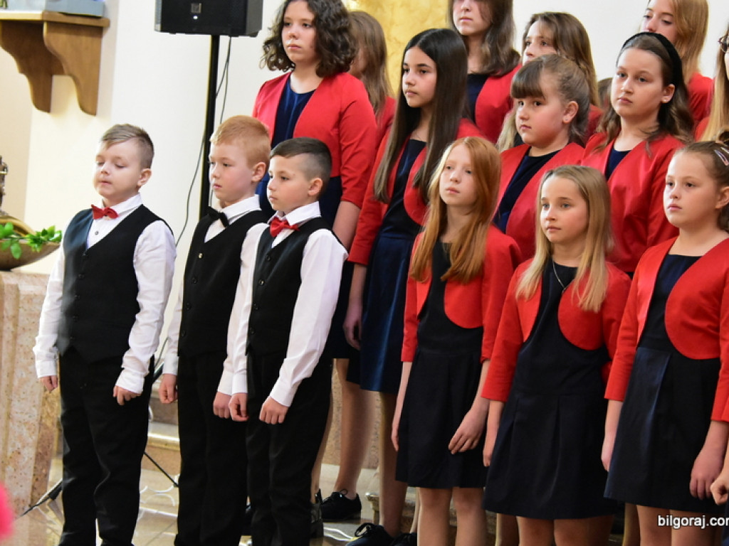 Koncert pieśni wielkanocnych w kościele św. Jana Pawła II (FOTO)