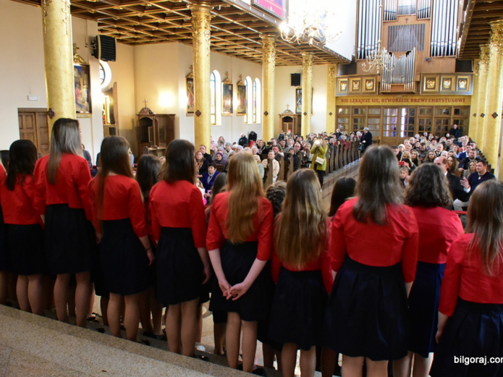 Koncert pieśni wielkanocnych w kościele św. Jana Pawła II (FOTO)
