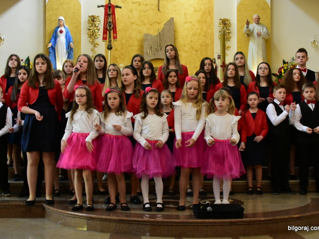 Koncert pieśni wielkanocnych w kościele św. Jana Pawła II (FOTO)