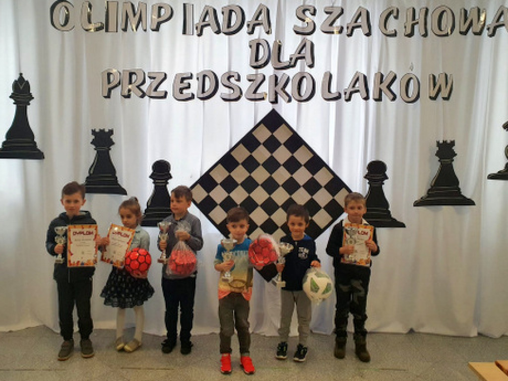 Szachowe zmagania przedszkolaków (FOTO, WYNIKI)