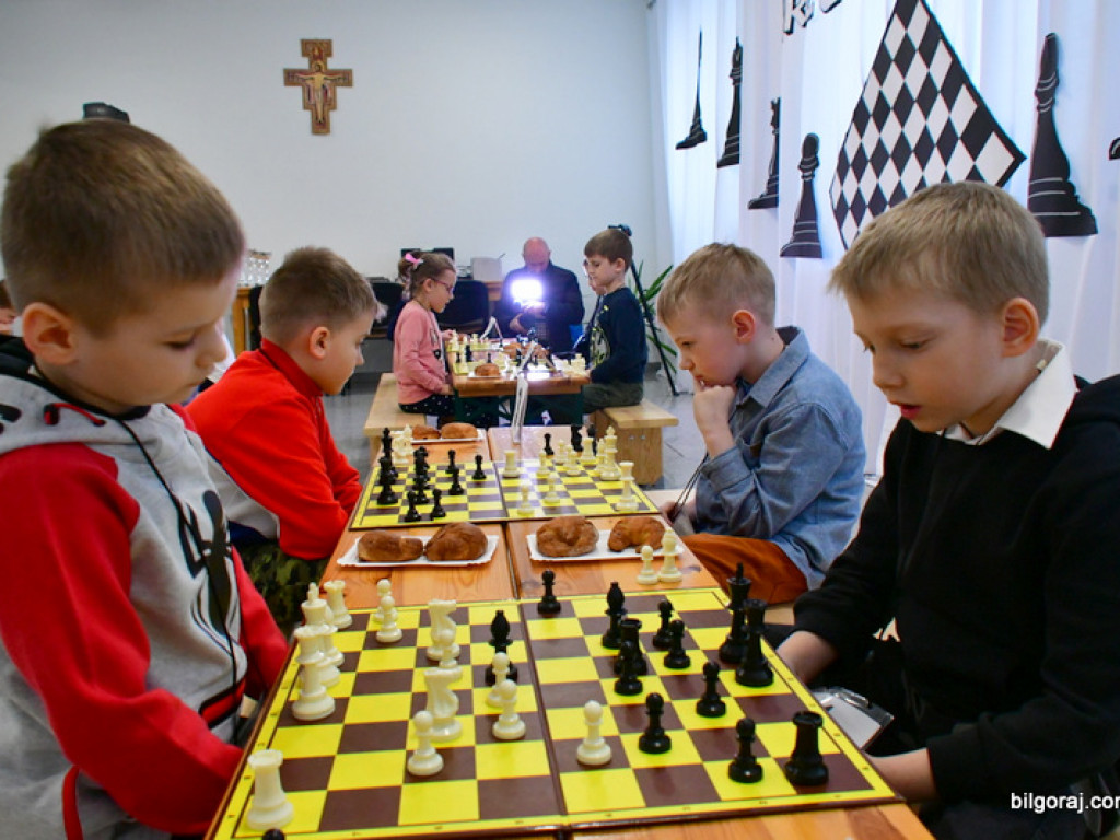 Szachowe zmagania przedszkolaków (FOTO, WYNIKI)