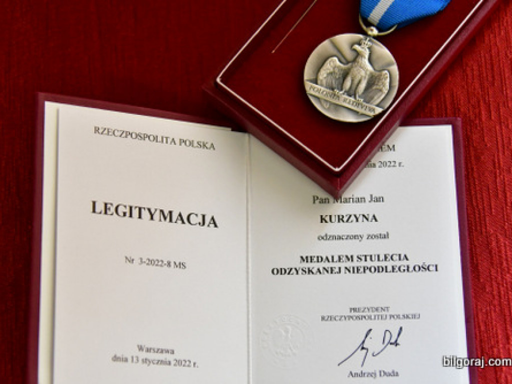 Przewodniczący Rady Powiatu uhonorowany Medalem 100-lecia Odzyskanej Niepodległości (FOTO, VIDEO)