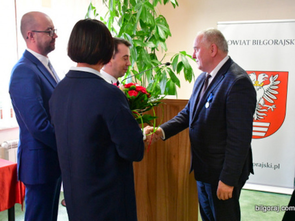 Przewodniczący Rady Powiatu uhonorowany Medalem 100-lecia Odzyskanej Niepodległości (FOTO, VIDEO)