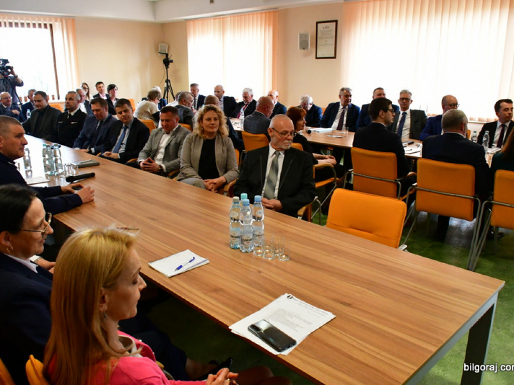 Przewodniczący Rady Powiatu uhonorowany Medalem 100-lecia Odzyskanej Niepodległości (FOTO, VIDEO)