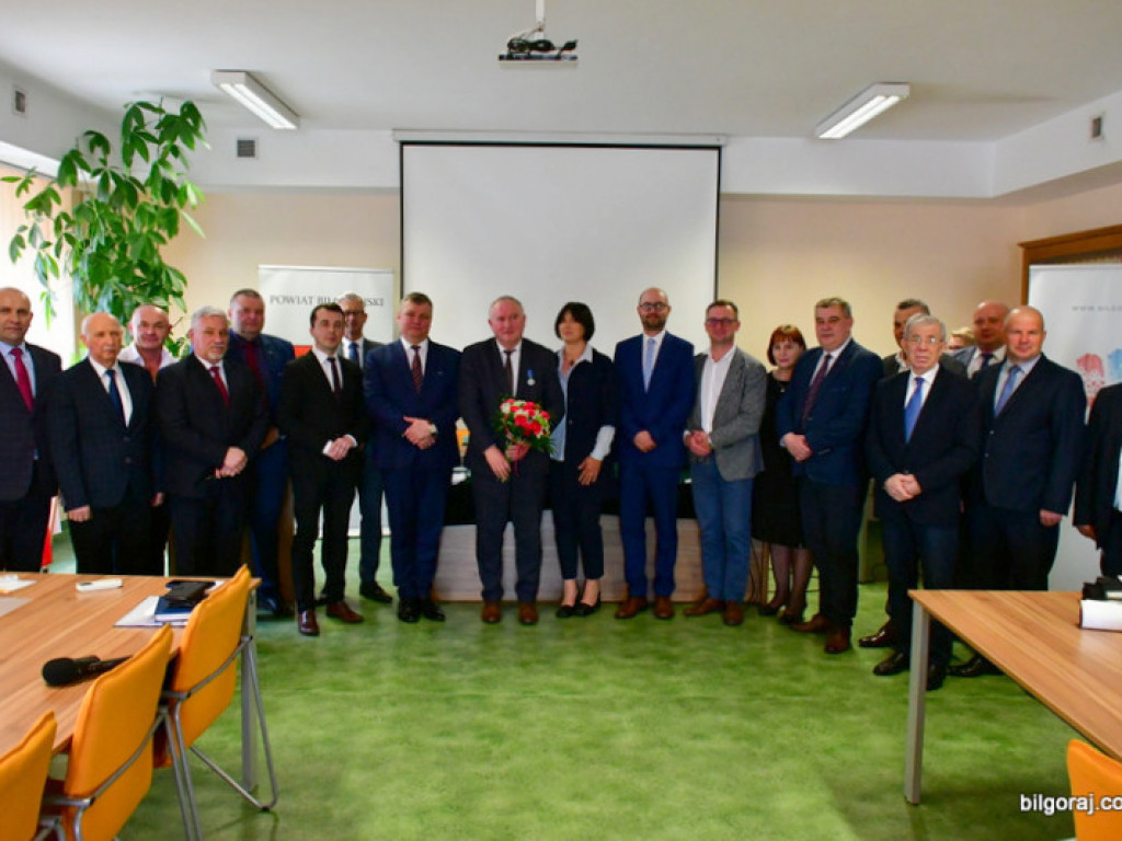 Przewodniczący Rady Powiatu uhonorowany Medalem 100-lecia Odzyskanej Niepodległości (FOTO, VIDEO)
